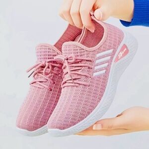 NEW Women's Rose Knit Sneakers